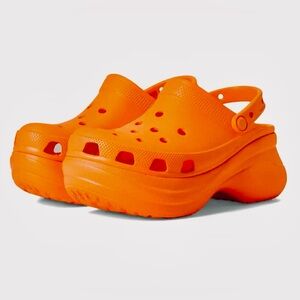 NWT Croc Bae Clogs size 8 in Orangesicle